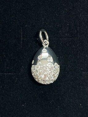 New Hillberg & Berk sparkle pendant. Stamped 925.